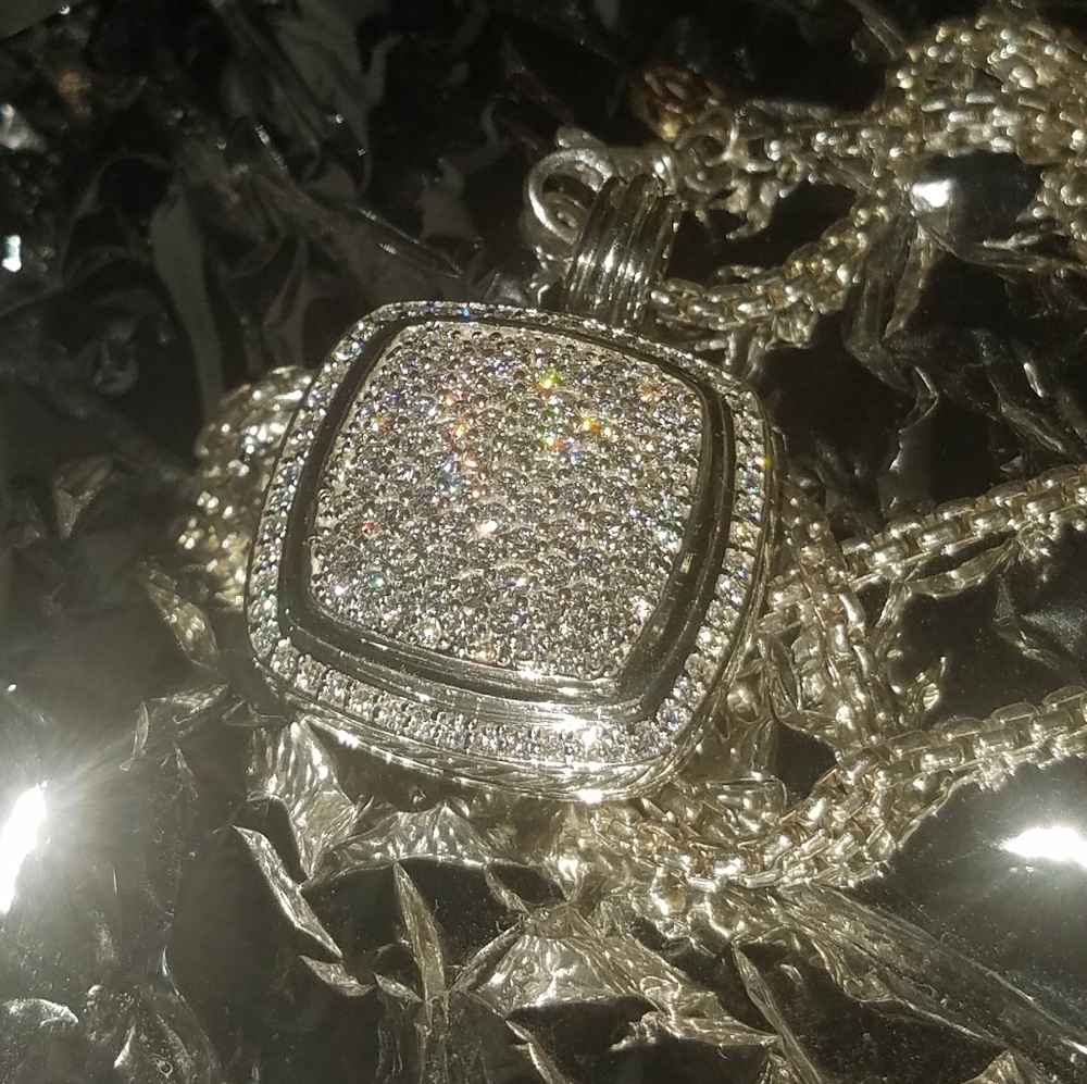 David yurman diamond 20mm pendant